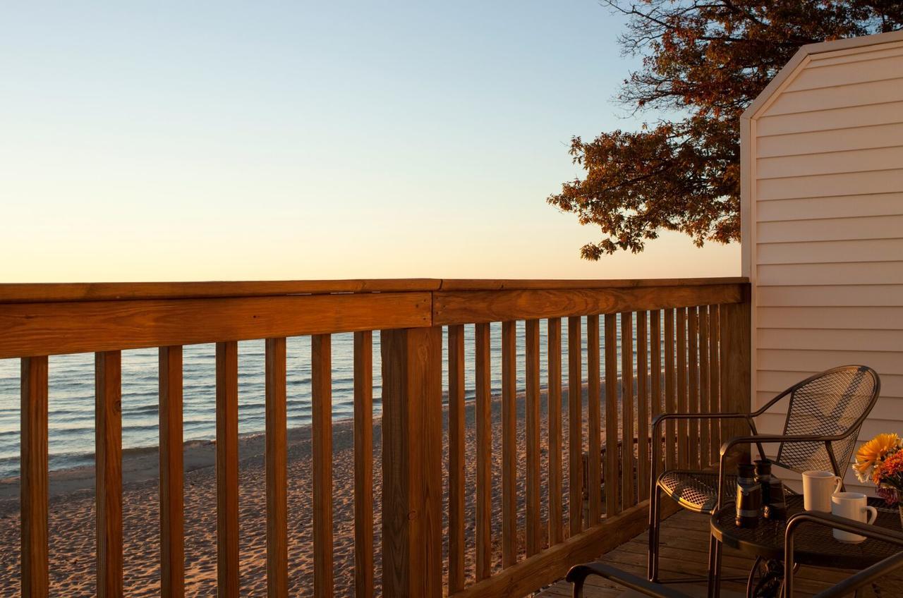 Huron House Oscoda Exterior photo