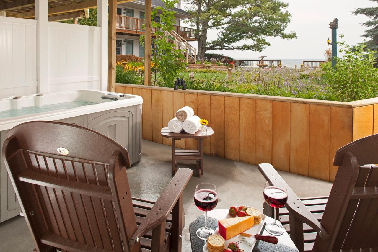 Huron House Oscoda Exterior photo