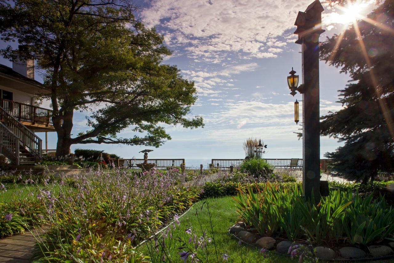 Huron House Oscoda Exterior photo
