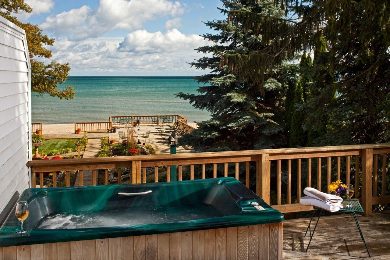 Huron House Oscoda Exterior photo